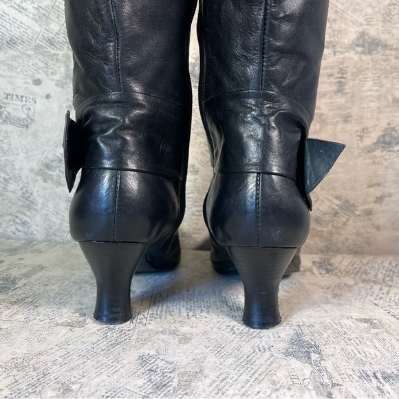 LOCALE soft black leather boots with a bow on the side - Picture 5 of 15
